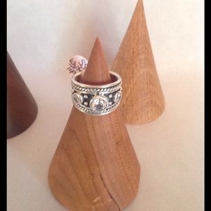 NWT SS WHITE TOPAZ RING